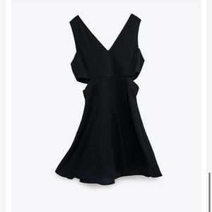 Zara black dress with cutouts never worn size XS